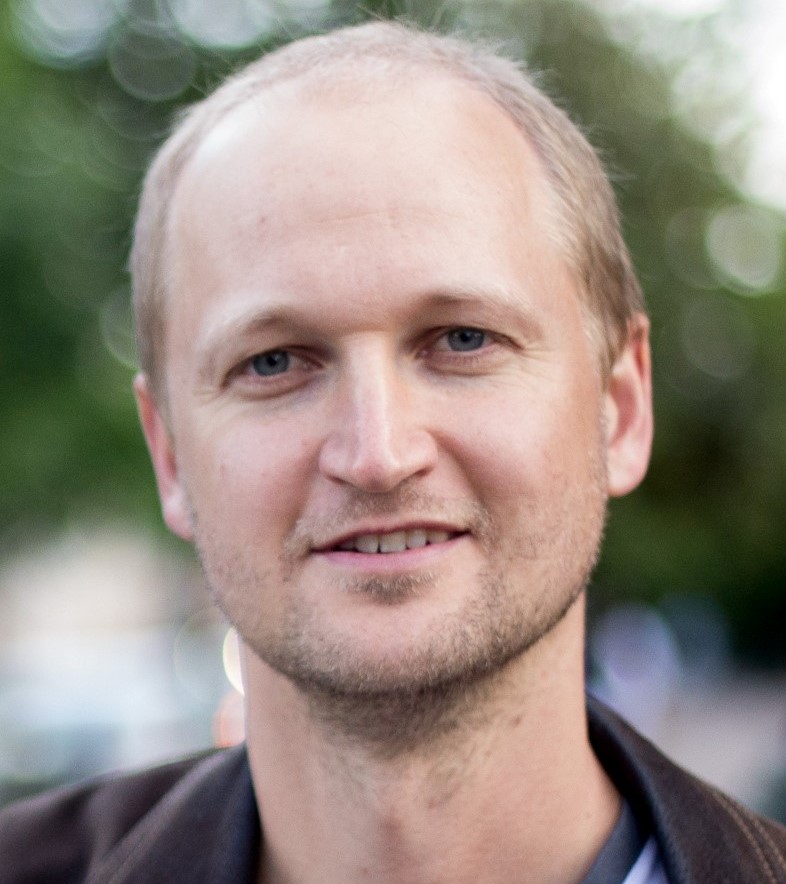 This image shows Dr. Davi Ezequiel François
